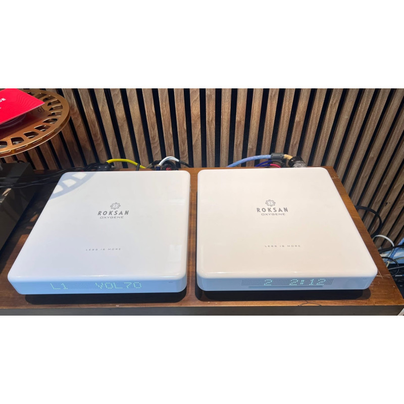 Roksan oxygene Amplifier &  CD player vs  Roksan darius S1