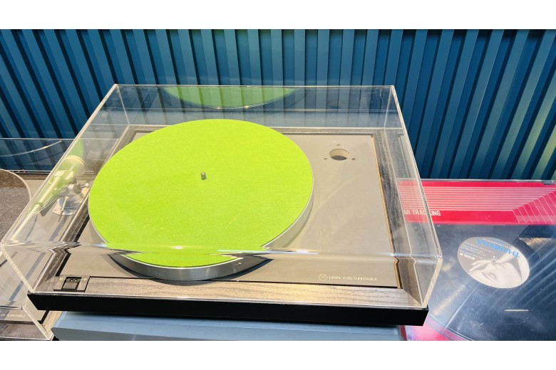Linn axis MK2 turntable