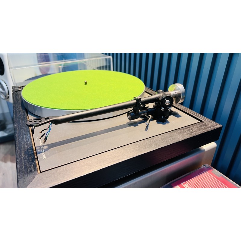 Linn axis MK2 turntable Linn axis MK2 turntable