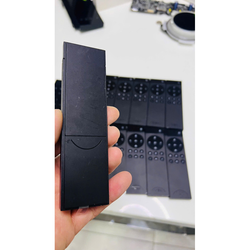 Remote Naim Mu-so và Mu-so Qb.