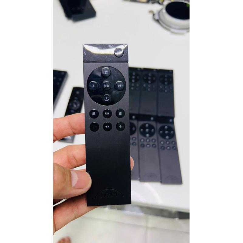 Remote Naim Mu-so và Mu-so Qb.