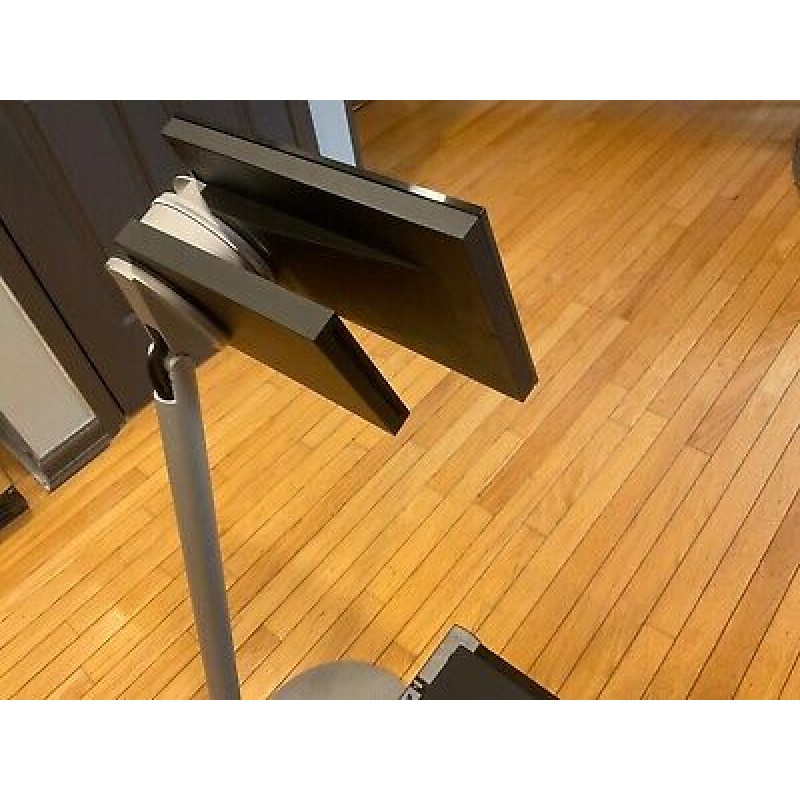 Floor Stand Beosound 5 vs 5 Encore Floor Stand Beosound 5 vs 5 Encore